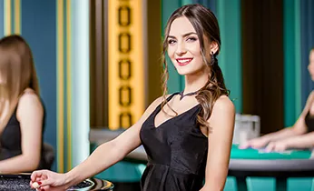 Sân bóng đá với quả bóng và lưới, biểu tượng cá cược bóng đá tại Cam67.